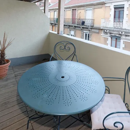 Trianon Centre Hotel 2*