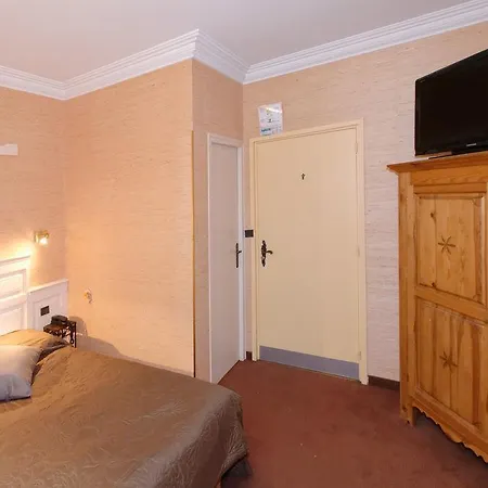 Trianon Centre Hotel