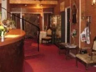 Trianon Centre 2*