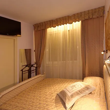 Trianon Centre Hotel Grenoble